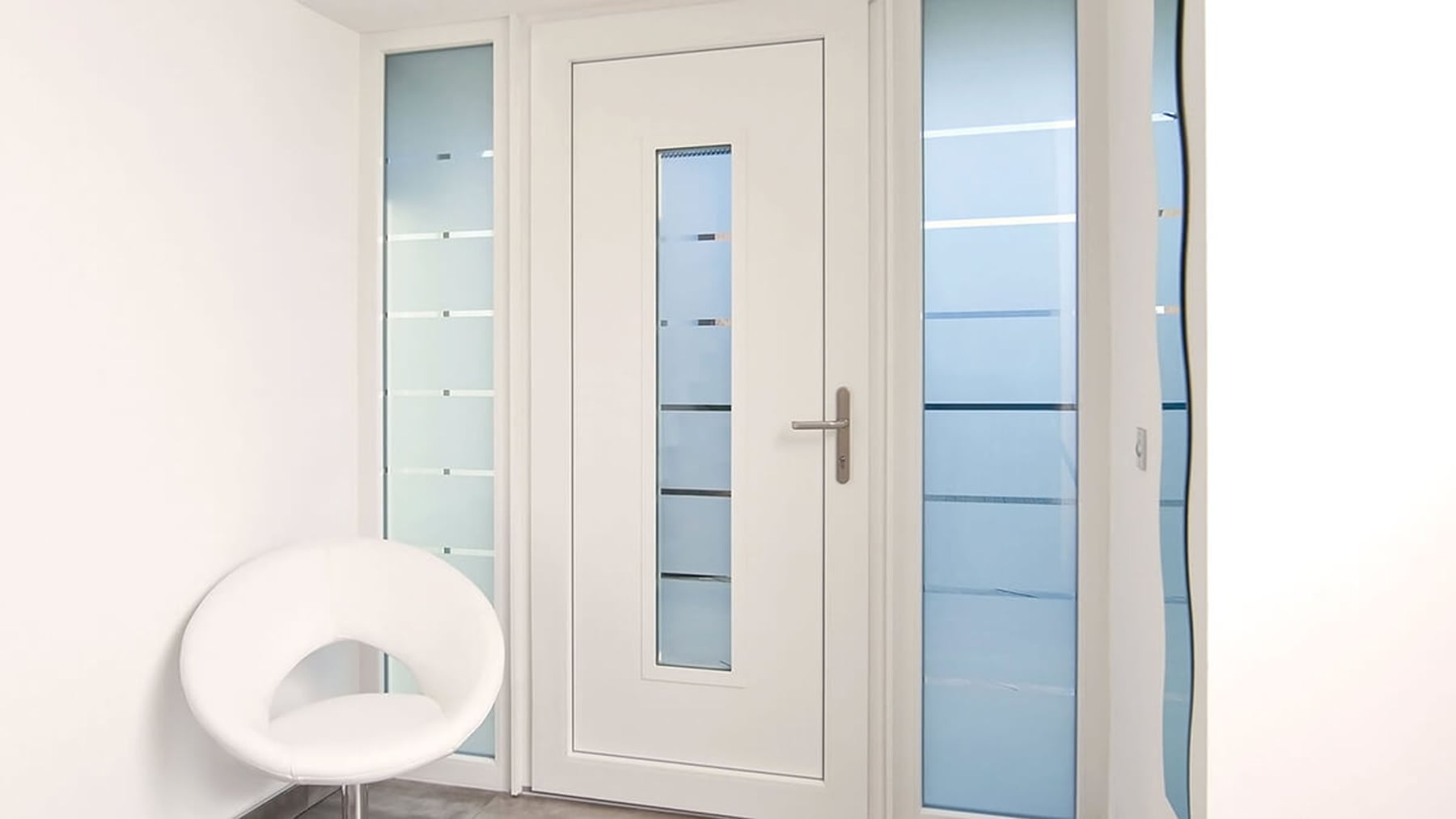 Moderne Innentür mit Glasfüllung